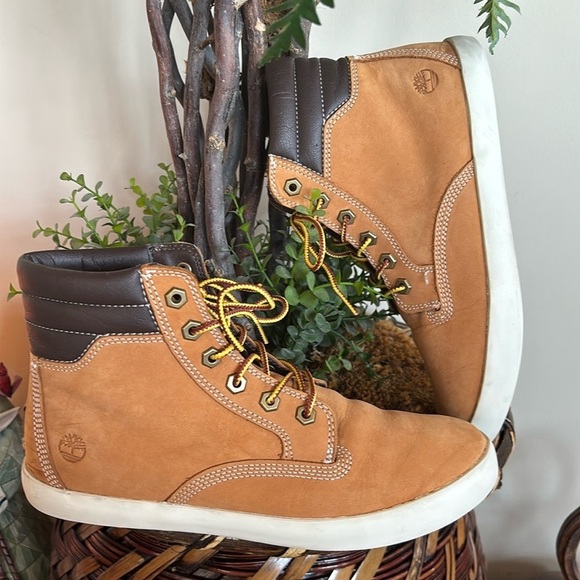 Timberland Dausette Ortholite Sneaker Boots Wheat Nubuck Leather High Tops - Picture 1 of 15